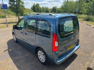 /photos/11615/e4f1bf9c-c8d7-4313-875b-01b1893c5c2a_i320x240.jpg
