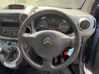 /photos/11615/e62c80b2-58e3-4f5d-b3c6-071a201e805d_i320x240.jpg